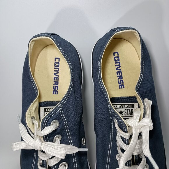 Converse Chuck Taylor All Star Christmas Theme Navy Canvas Men's Size 12 M9697 - Picture 3 of 9